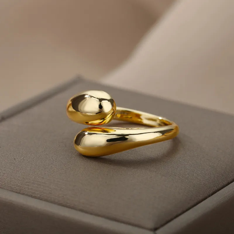 Fashionable Golden Irregular Geometric Ring